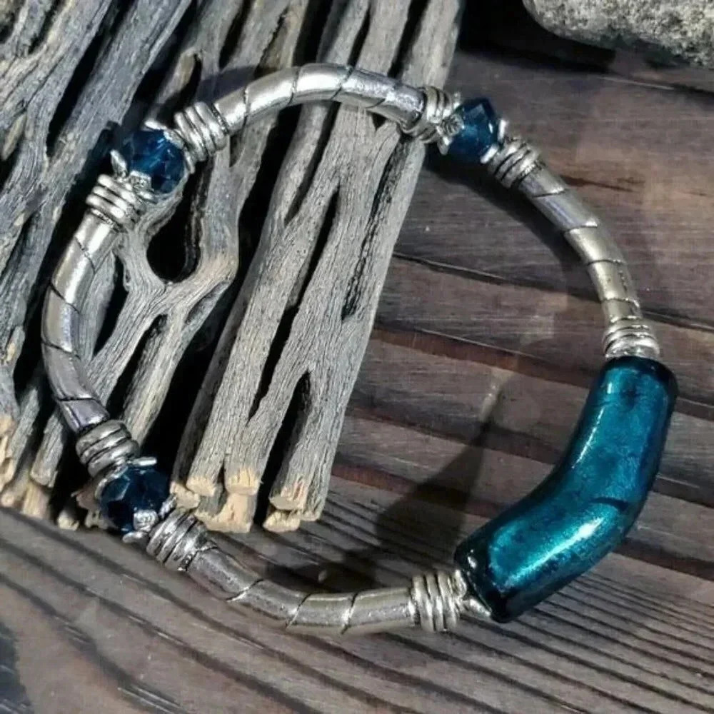 Handcrafted Edgy Silver Teal Green Foil Glass Metal and Crystal Stretch Bracelet